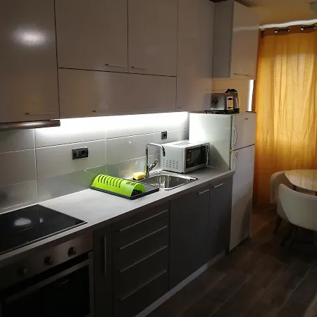 Apartment Oasis Banovo Brdo-ada Ciganlija Belgrade