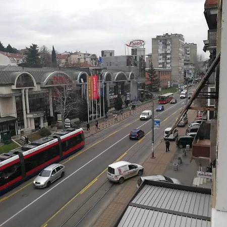 Oasis Banovo Brdo-ada Ciganlija Apartment *